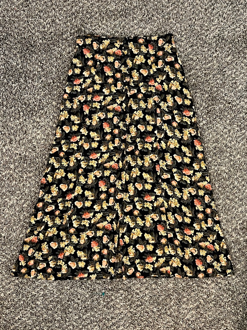 Vintage 90’s Cristina floral rose black slit aline midi skirt Cottagecore retro